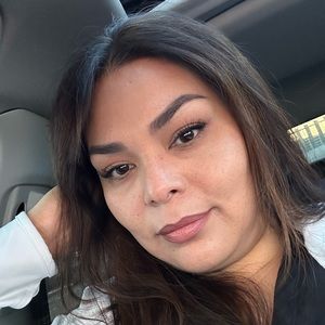 Meet your Posher, Lorena